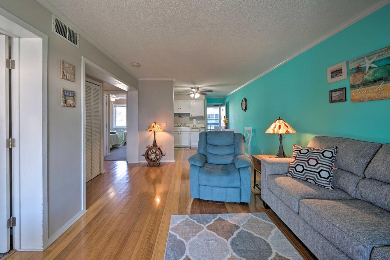 Condo With Balcony And Pool Walk To 2 Beach Accesses! Carolina Beach Exterior photo