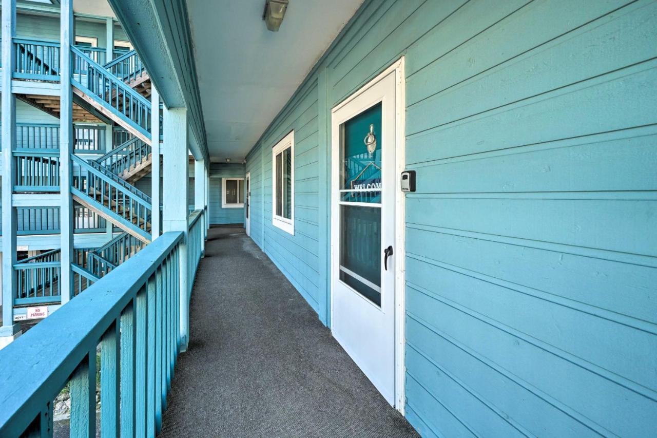Condo With Balcony And Pool Walk To 2 Beach Accesses! Carolina Beach Exterior photo