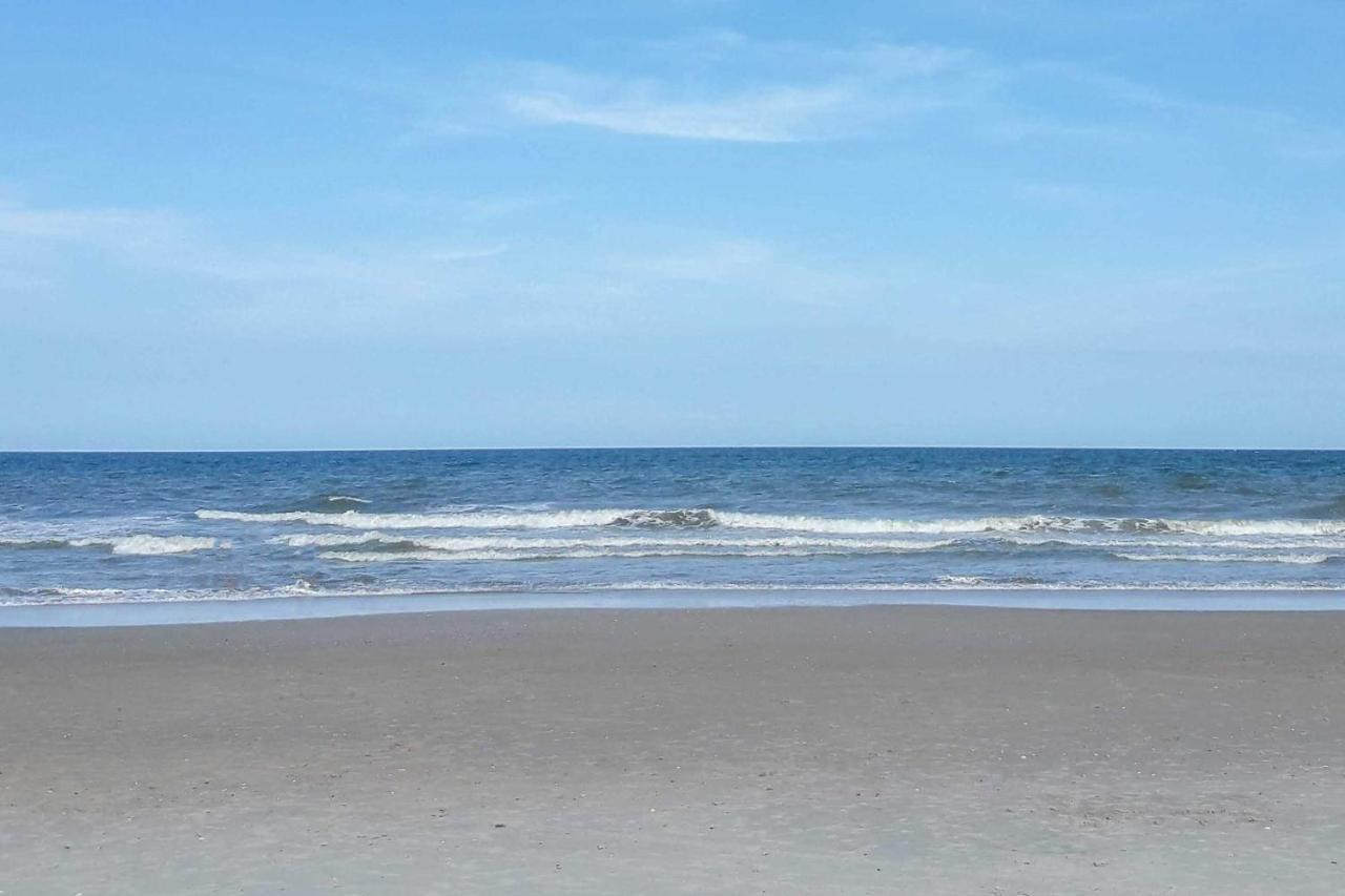 Condo With Balcony And Pool Walk To 2 Beach Accesses! Carolina Beach Exterior photo