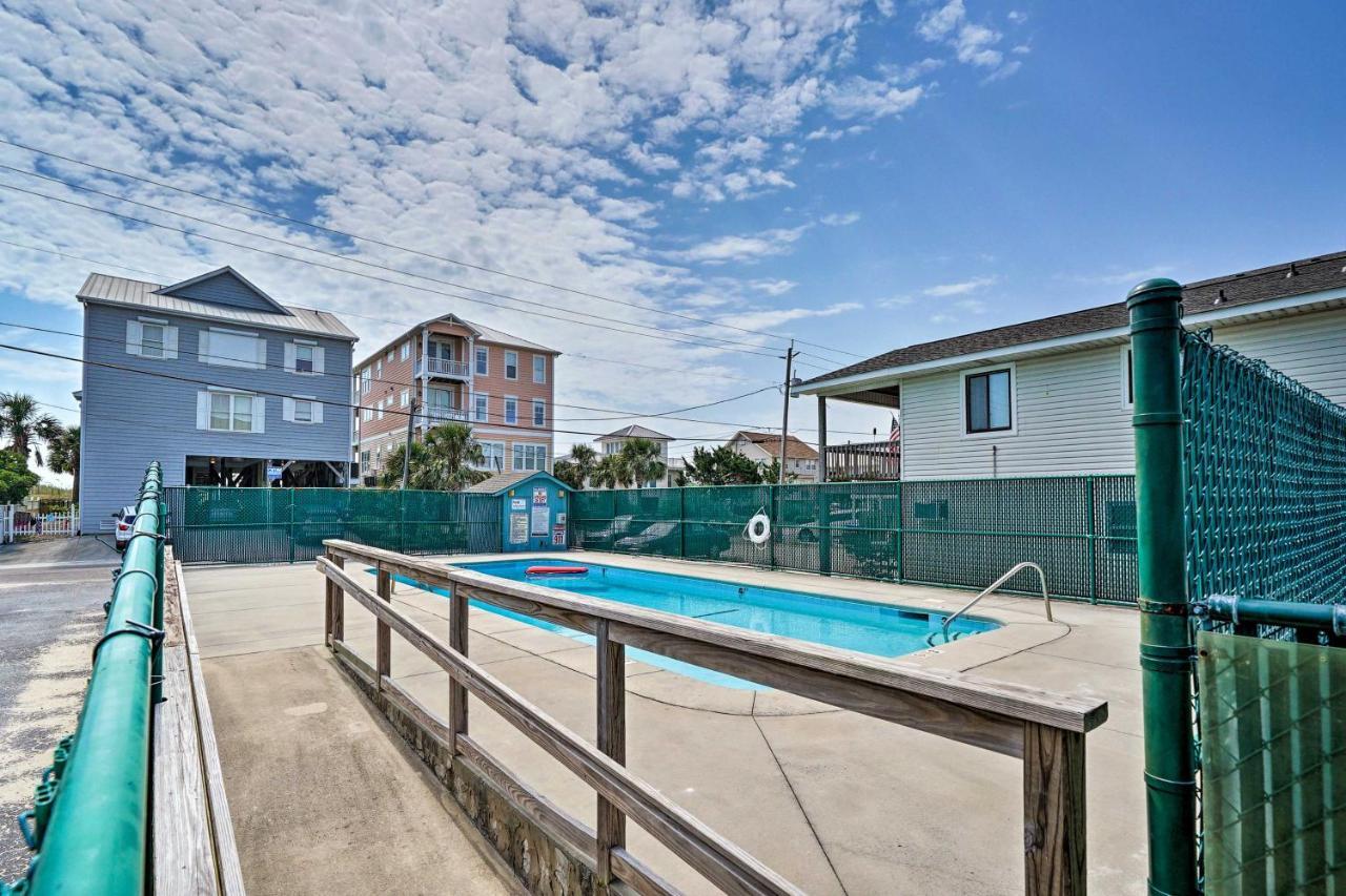 Condo With Balcony And Pool Walk To 2 Beach Accesses! Carolina Beach Exterior photo